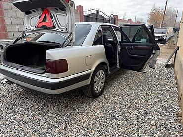 Audi: Audi 100: 1994 г., Кол менен иштөөчү, Седан — 5
