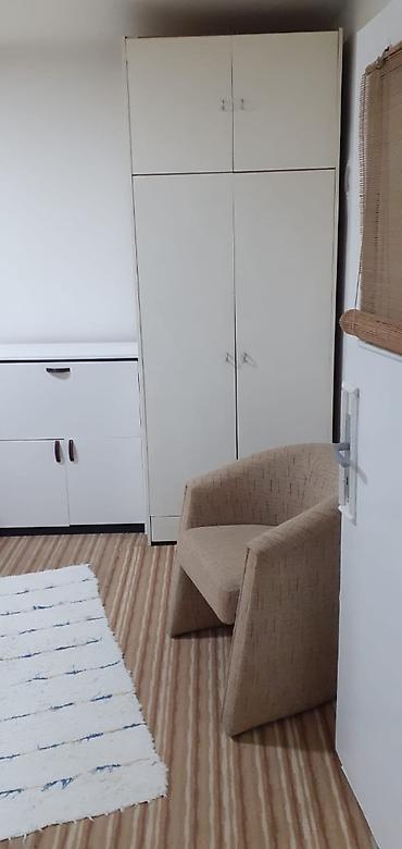 Dugoročni najam stanova: IZDAJE SE DVOSOBAN STAN U CENTRU NIŠA Izdaje se potpuno namešten — 13