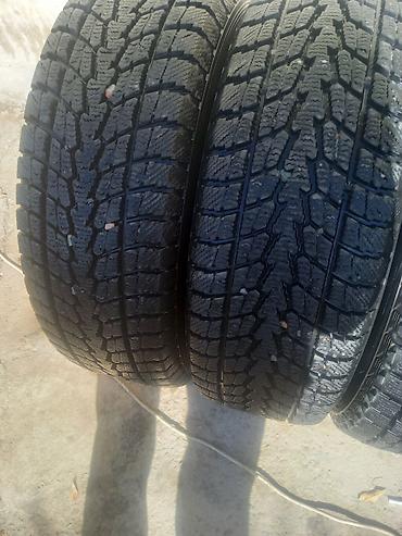roewe rx5 2023: Комплект зимних шин Bridgestone Blizzak DM-V2 - Размер: 215/70 R16 — 2