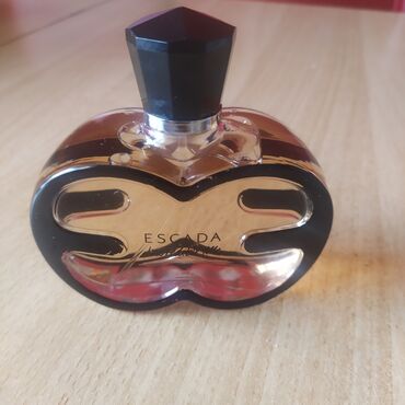 Perfume: Incredible Me Escada edp, 75 ml Prsnut radi probe. Parfem he savršen