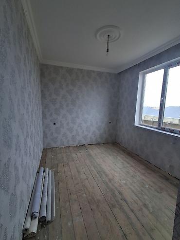 Həyət evləri və villaların satışı: Satılır: həyət evi Ümumi təsvir: - Bir mərtəbəli həyət evi, girişdə — 6