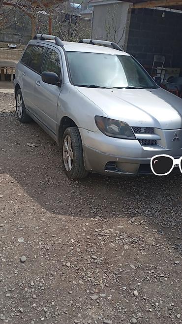 sprinter 4 4: Mitsubishi Outlander: 2003 г., 0.2 л, Механика, Бензин, Кроссовер — 4