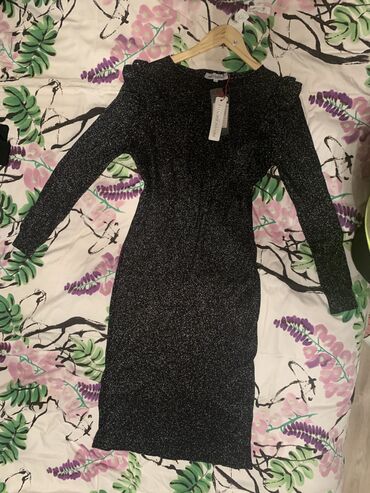 черное платье размер 38: M, L, цвет - Серебристый