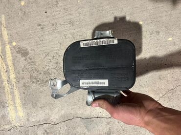 Avtomobil salonu üçün digər detallar: Mercedes-Benz W210 — 7