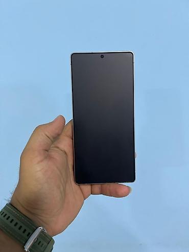Мобильные телефоны и аксессуары: Samsung Galaxy S25 Ultra, 256 ГБ, цвет - Серый, Беспроводная зарядка — 2