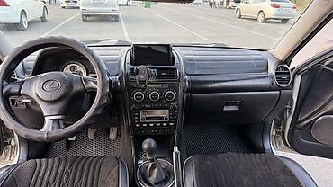 m5 g30: Lexus IS: 2003 г., 2 л, Механика, Бензин, Универсал — 4