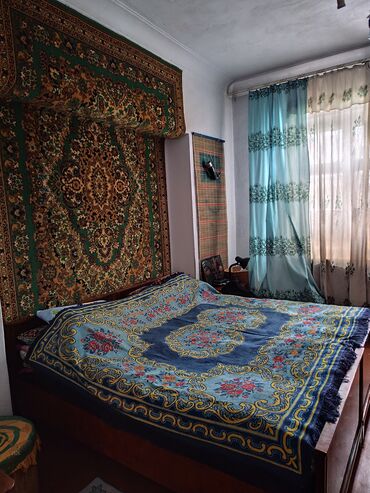 Продажа квартир: 3 комнаты, 65 м², 1 этаж — 3