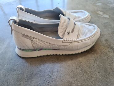 Salonke: Salonke, Replay, 38 — 12