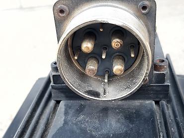 Elektromotori: Servo motor MAC 093C, sa enkoderom i kocnicom Precnik osovine je 24mm — 9