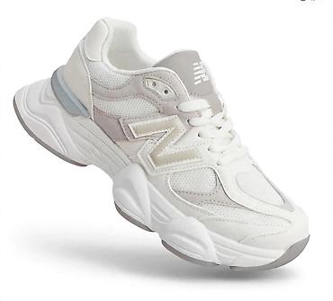 adidas campus 44: Patike New Balance – bele/boja slonovače, chunky silueta - Model sa — 1