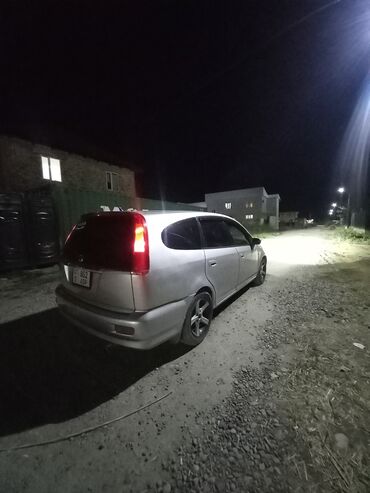 автомобиль мерс: Honda Stream: 2001 г., 1.7 л, Автоматтык, Бензин, Универсал
