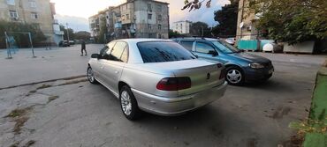 Opel: Opel Omega: 2 l | Sedan — 6