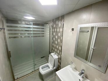 Uzunmüddətli kirayə mənzillər: Qız Qalasının yanında 3 mərtəbəli binanın 2-ci mərtəbəsində ümumi — 6