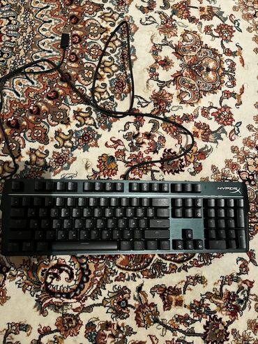 Klaviaturalar: Salam 1 ay işlənib