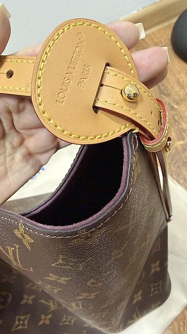 луи витон барсетка: Известная модель сумки LV размеры указаны на фото. В наборе пыльник и — 3