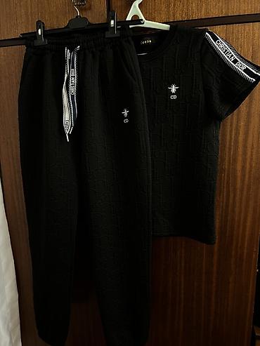 İdman dəsti, Dior, M, rəng - Qara lalafo.az -da İdman dəsti, Dior, M, rəng - Qara