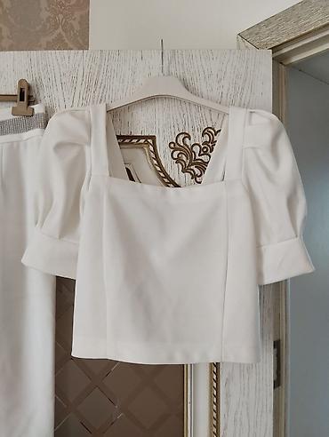 Konfet qabları: Kastum 44 razmer alinib 100 azn — 2