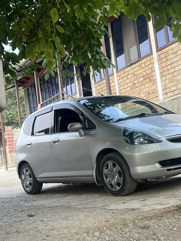 меняю машину на дом: Honda Fit: 2003 г., 1.3 л, Вариатор, Бензин