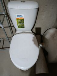 пьедесталом раковина с: Унитаз Напольный, Б/у, Материал: Керамика