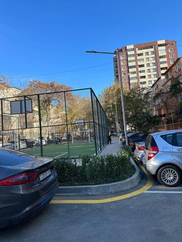 Uzunmüddətli kirayə mənzillər: Nərimanov metrosu Əliyar Əliyevdə 15 mərtəbəli binanın 13-cü — 13