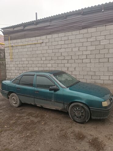 Opel: Opel Vectra: 1994 г., 1.6 л, Механика, Бензин, Седан