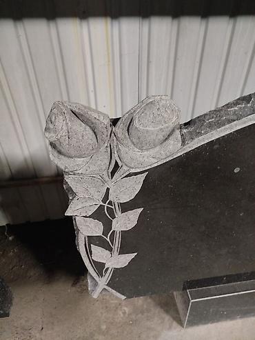 Ритуальные услуги: Ритуальные услуги Памятники любой сложности, ограды-навесы,укладка — 18