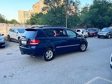 Унаа сатуу: Toyota Ipsum: 2002 г., Кол менен иштөөчү, Дизель, Вэн/Минивэн — 4