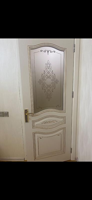 qapi: Qonaq otağı üçün İşlənmiş Otaq qapısı Zəmanətsiz, Ünvandan götürmə — 1