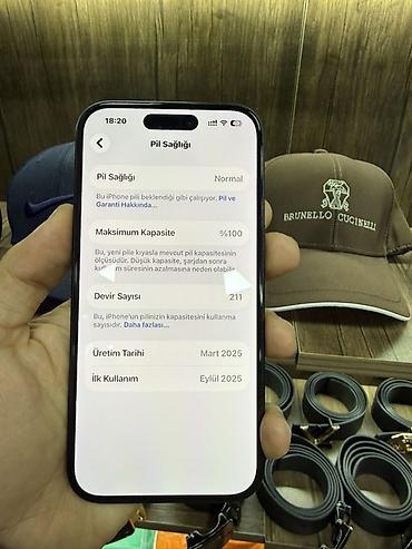 Apple iPhone: IPhone 16, 128 GB, Qara, Face ID — 7