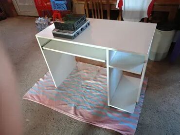 Stolovi: Radni Sto 55 🪑 Cena i Materijal: Izrađuje se od Univera debljine 18 — 5