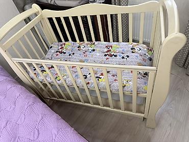 bed sheets: Детская кроватка из массива/МДФ в кремовом цвете. Характеристики: - — 1