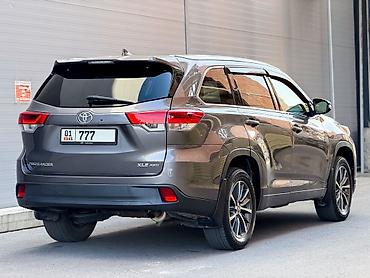 тайота хайландер: Toyota Highlander: 2017 г., 3.5 л, Автомат, Бензин, Кроссовер — 5