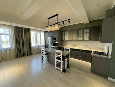 продажа квартир в бишкеке без посредников 2017: 3 комнаты, 96 м², 3 этаж, Евроремонт