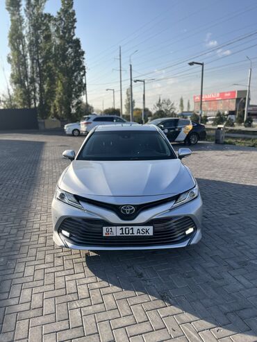 Toyota: Toyota Camry: 2018 г., 2.5 л, Вариатор, Гибрид, Седан