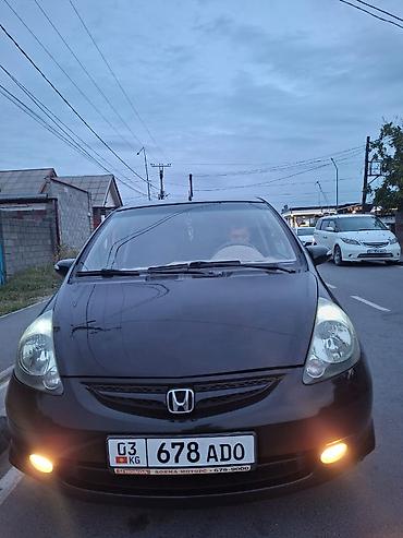 Honda Fit: 2007 г., 1.4 л, Автомат, Бензин, Хэтчбэк