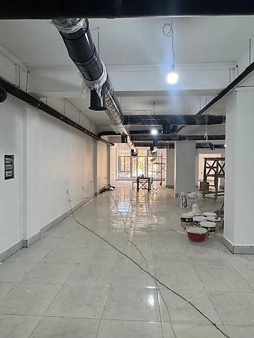 qebelede kiraye: İcarəyə verilir obyekt 250 m², Neftçilər m. 2 000 AZN/ay 250 m² Sahə — 2