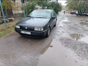 ист 1 5: Volkswagen Passat: 1989 г., 1.8 л, Механика, Бензин, Седан