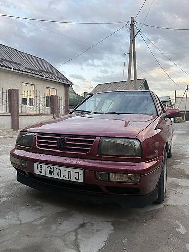 фильдер: Volkswagen Vento: 1995 г., 1.8 л, Кол менен иштөөчү, Бензин — 1