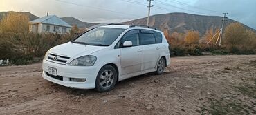 Toyota: Toyota Ipsum: 2002 г., 2.4 л, Автомат, Газ, Минивэн