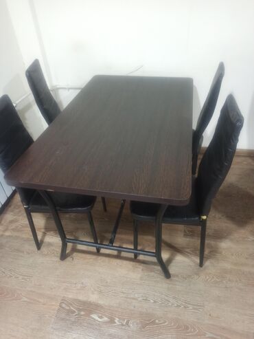 кафе столовая: Продам кухонный стол Размер длины 135см Ширина 80см В наличии 2