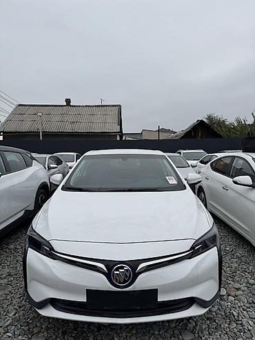 Buick: Buick : 2024 г., Электромобиль, Хетчбек — 1