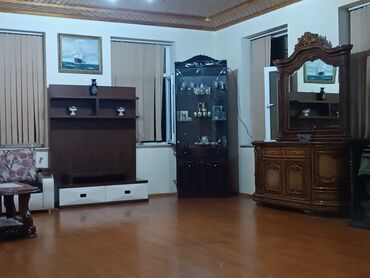 Günlük kirayə evlər: 120 kv. m, 3 otaqlı, Qaz, İşıq, Su -da lalafo.az — 4 Günlük kirayə evlər: 120 kv. m, 3 otaqlı, Qaz, İşıq, Su — 4