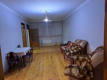 300 manata kiraye evler: 2 комнаты, 120 м²