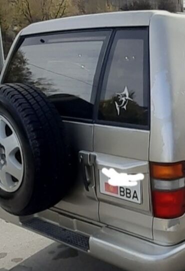 Другие автозапчасти: Куплю стекло створки заднего багажника для автомобиля Akura или Isuzu