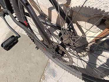 kredite velosipedler: Velosiped ramasidi demirden di 2 tekeri ustunde velosiped — 2
