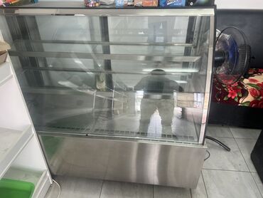Холодильные витрины: Для напитков, Для молочных продуктов, Для мяса, мясных изделий, Россия, Италия, Б/у