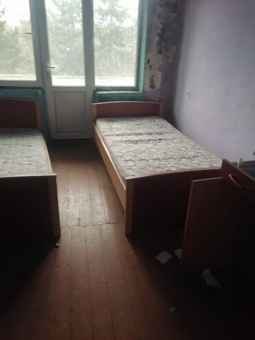 Çarpayılar: Təknəfərlik çarpayı, Bazasız, Matras ilə, Siyirməsiz