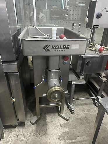 Промышленная мясорубка Kolbe Foodtec SW 100 - Тип: напольная