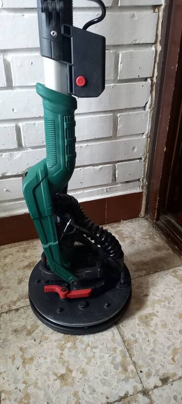 Ostali molersko građevinski alati i oprema: Na prodaju polovna žirafa Parkside PWDS 920 D4 sa rotirajućom okruglom na lalafo.rs — 10 Ostali molersko građevinski alati i oprema: Na prodaju polovna žirafa Parkside PWDS 920 D4 sa rotirajućom okruglom — 10