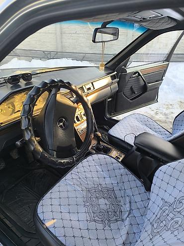 Mercedes-Benz: Mercedes-Benz W124: 1990 г., 2.3 л, Механика, Седан — 11